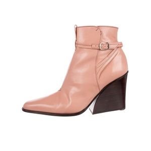 - 💕💕 Stephane Kélian Leather Ankle Boots 💕💕